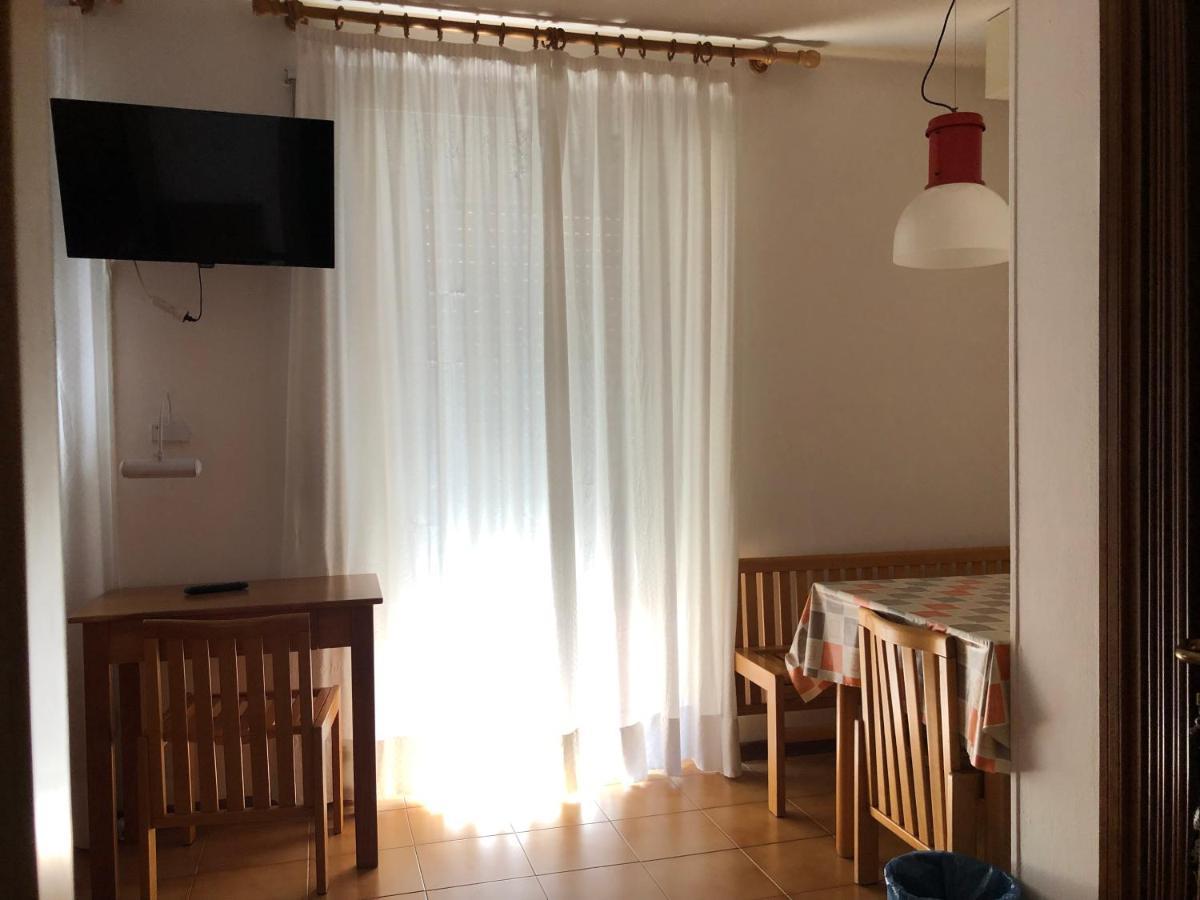 Hotel Garni Villa Magnolia Torbole Sul Garda Екстериор снимка