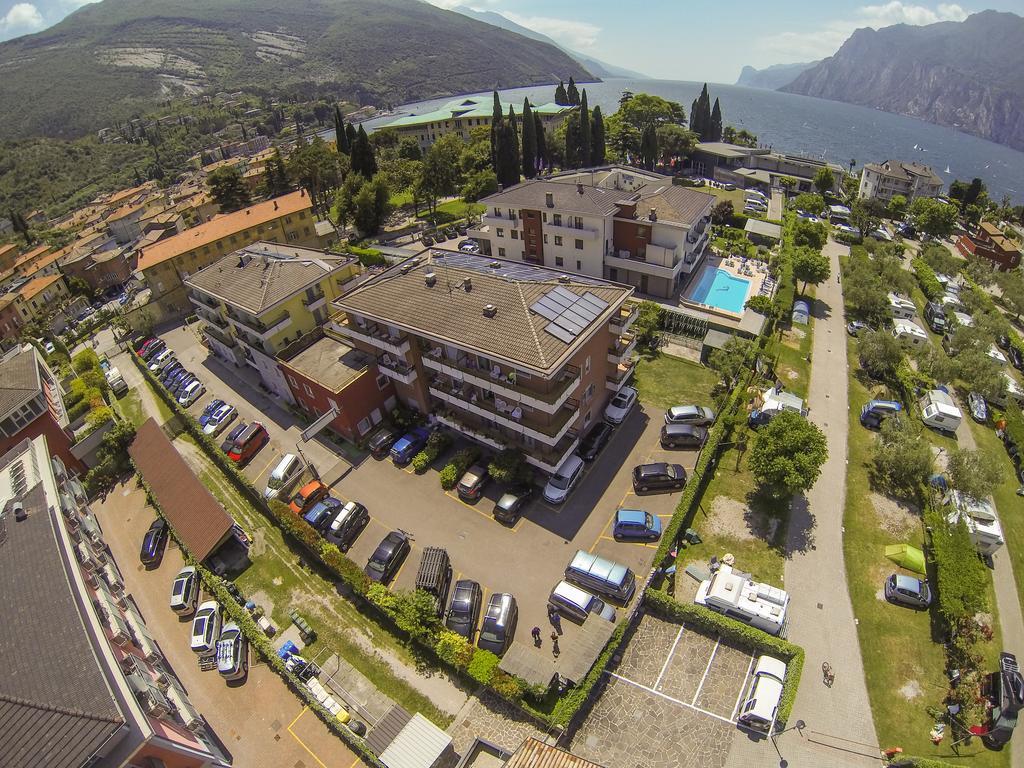 Hotel Garni Villa Magnolia Torbole Sul Garda Екстериор снимка