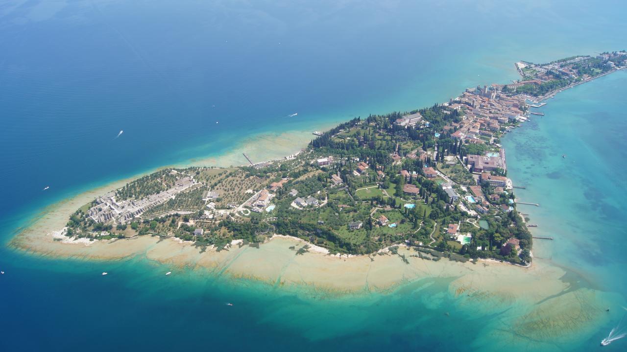 Hotel Garni Villa Magnolia Torbole Sul Garda Екстериор снимка