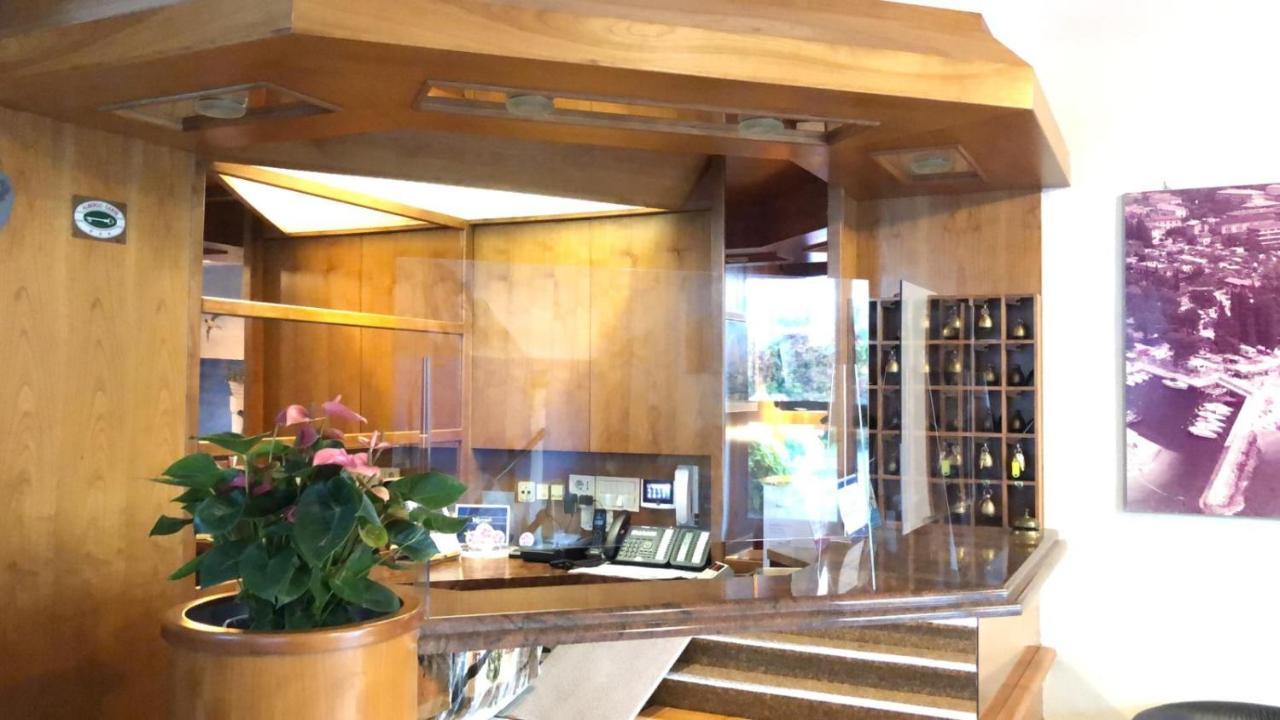 Hotel Garni Villa Magnolia Torbole Sul Garda Екстериор снимка